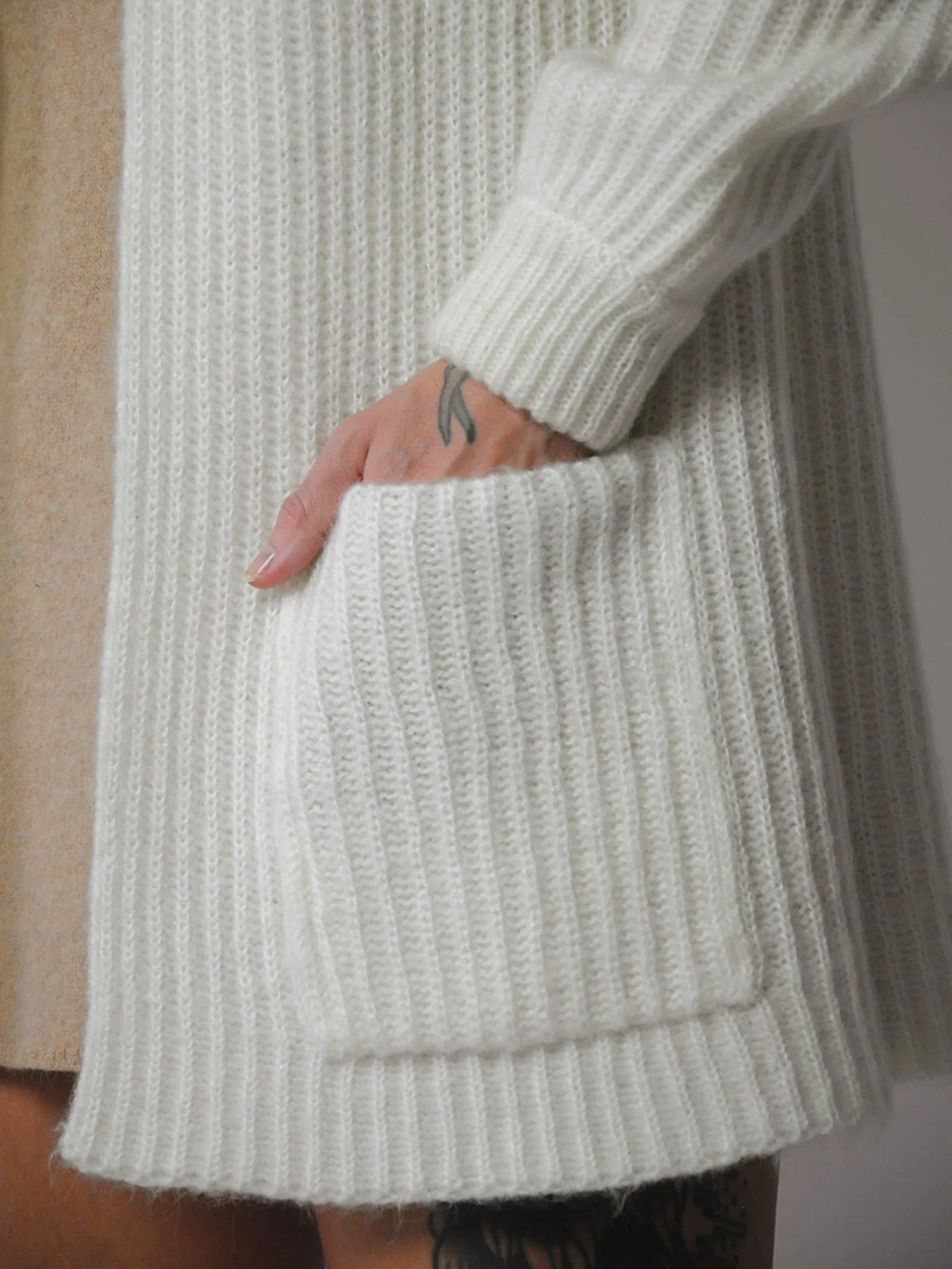1970's Ribbed Ivory Cardigan