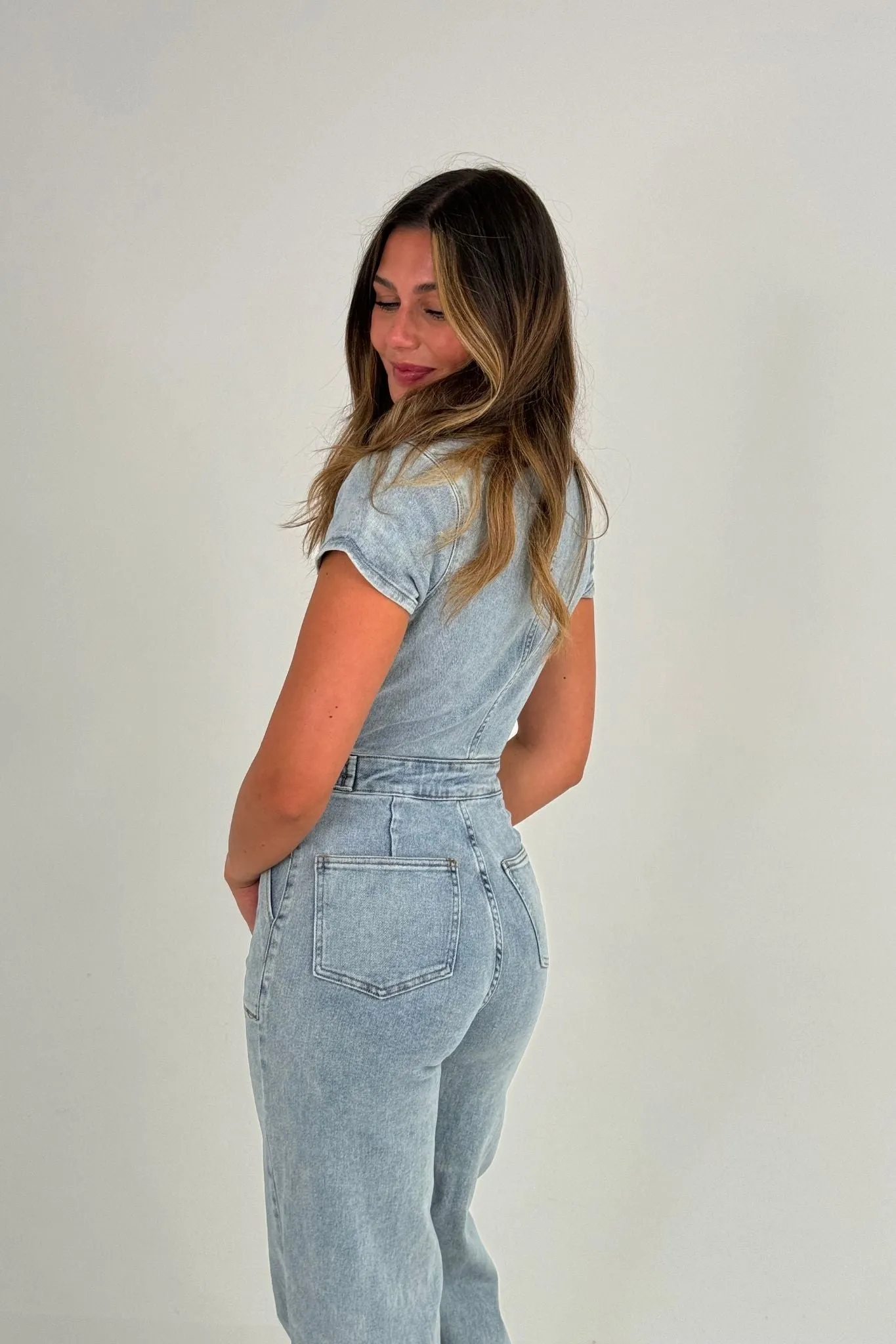 Freya Zip Jumpsuit In Light Wash