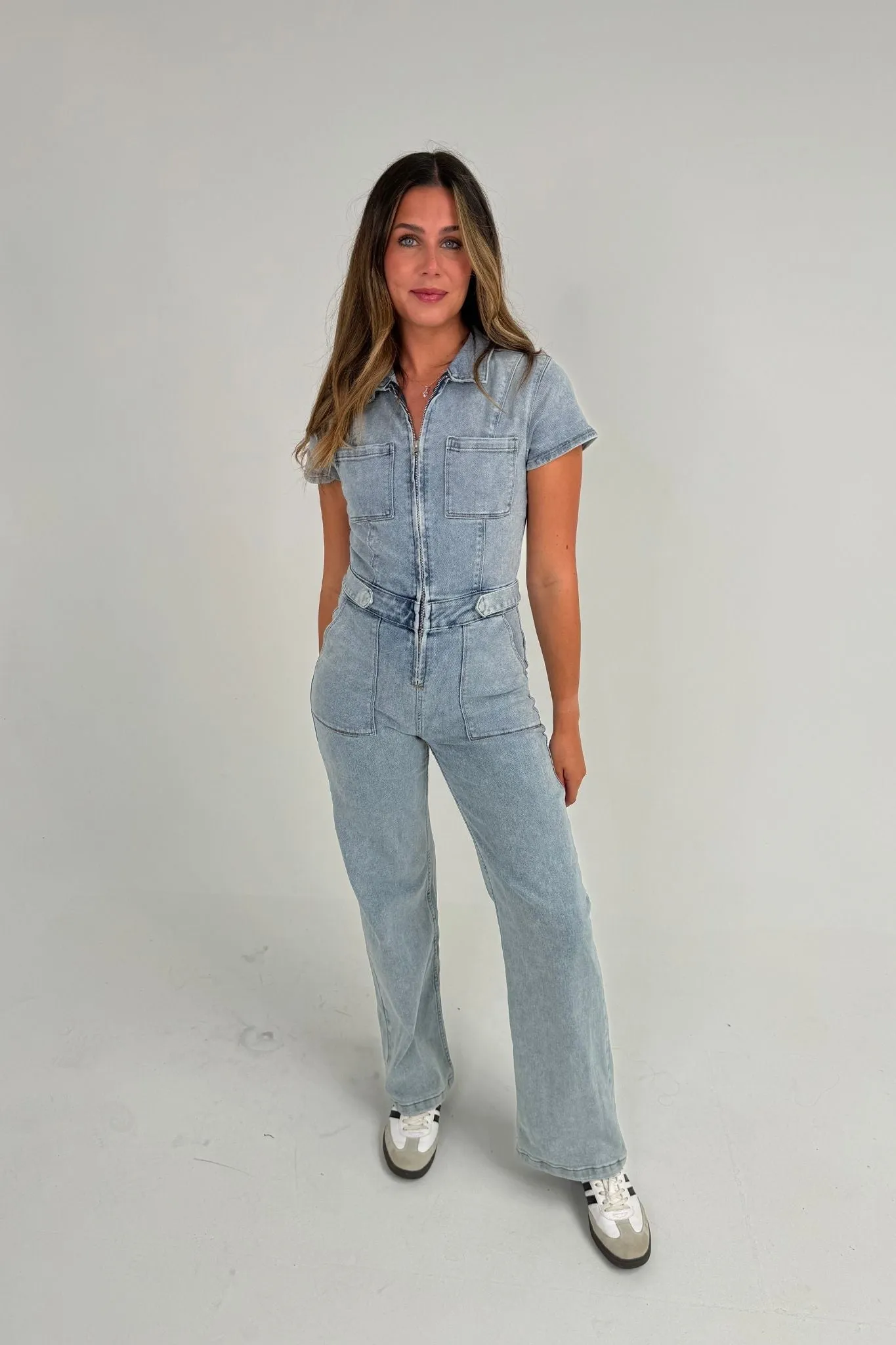 Freya Zip Jumpsuit In Light Wash