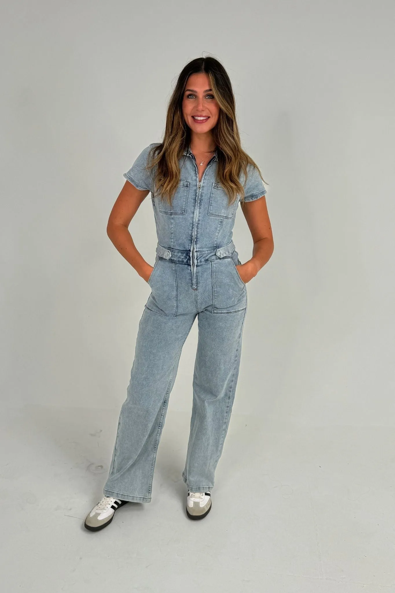 Freya Zip Jumpsuit In Light Wash